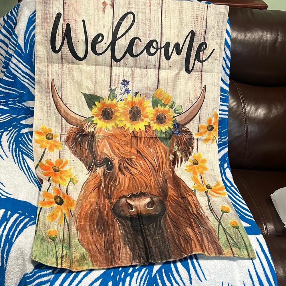 Welcome sign real fancy cow. 2 sides